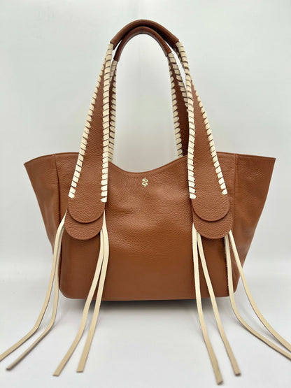 Talitha in Cognac with Champagne Lacing