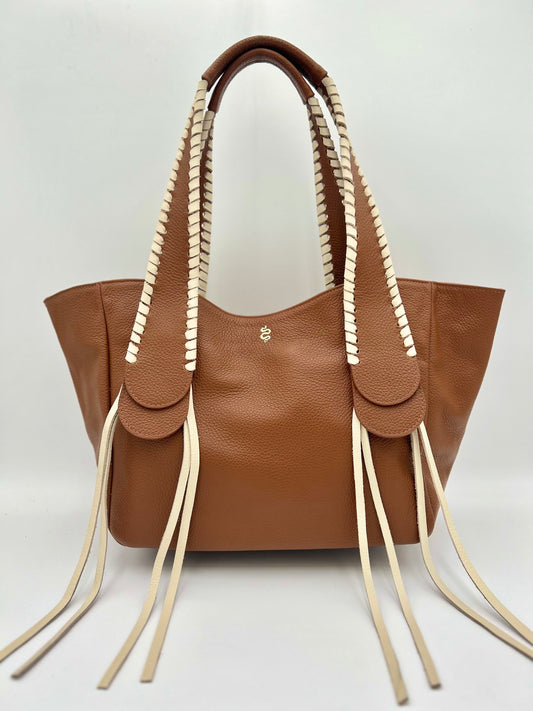 Talitha in Cognac with Champagne Lacing