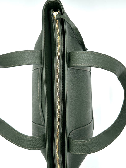 Large Carolyn Tote in Holly Green
